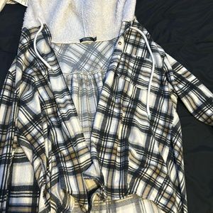 XL Plaid Button up
